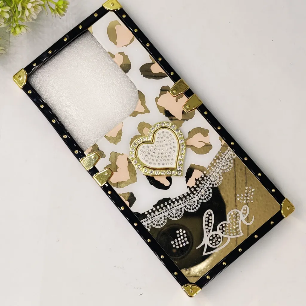 Infinix Hot 40 Pro|Hot 40|Tecno Spark 20 Pro Ladies Luxury LV Case With Back Ring (White)