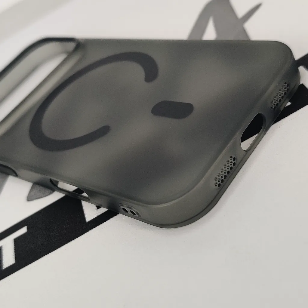 iPhone 17 Pro MagSafe & Matt Hard Paper Back Case (Black)