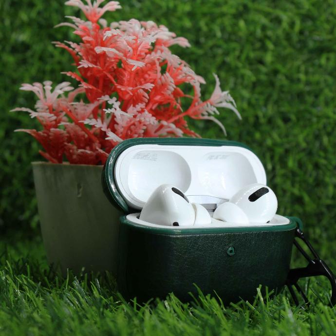 Stylish Green AirPods Pro Case - Durable Protection & Trendy Design