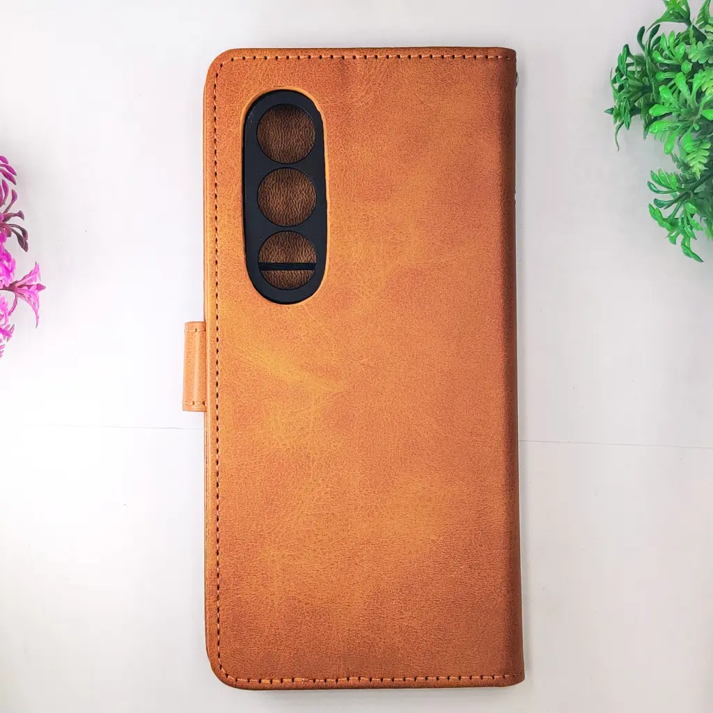 [PO42FBITS25-4-5] iTel S25 4G NMT Premium Luxuary Leather Book Case (Golden)