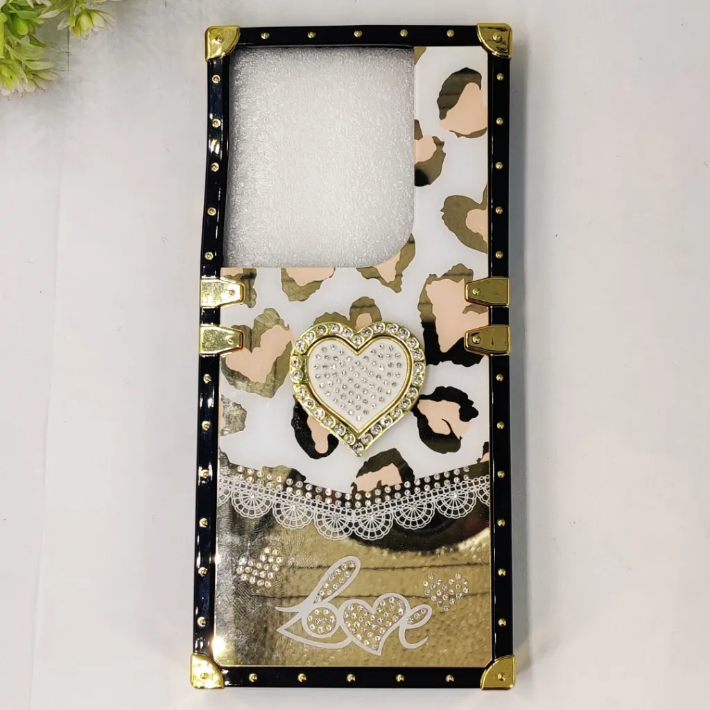 Infinix Hot 40 Pro|Hot 40|Tecno Spark 20 Pro Ladies Luxury LV Case With Back Ring (White)