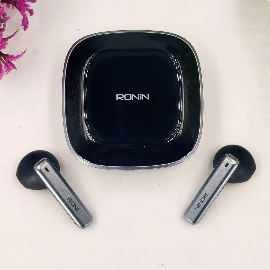 Ronin R-7140 MASHION PRO Wireless Bluetooth Earbuds HI-FI Sound (Black)