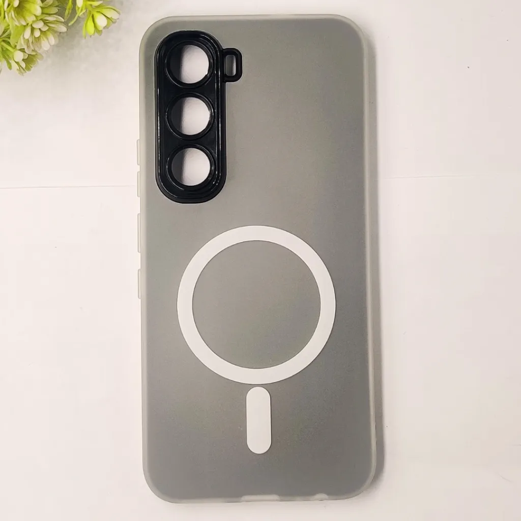 Infinix HOT 60 Pro Matte Paper With Mage Safe Logo Mobile Back Case (Black)