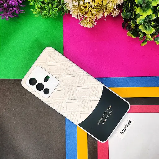 [PO42BVIV235G-8-43] Vivo V23 5G Authentic Lucane Leather Texture Back Case (Off White)